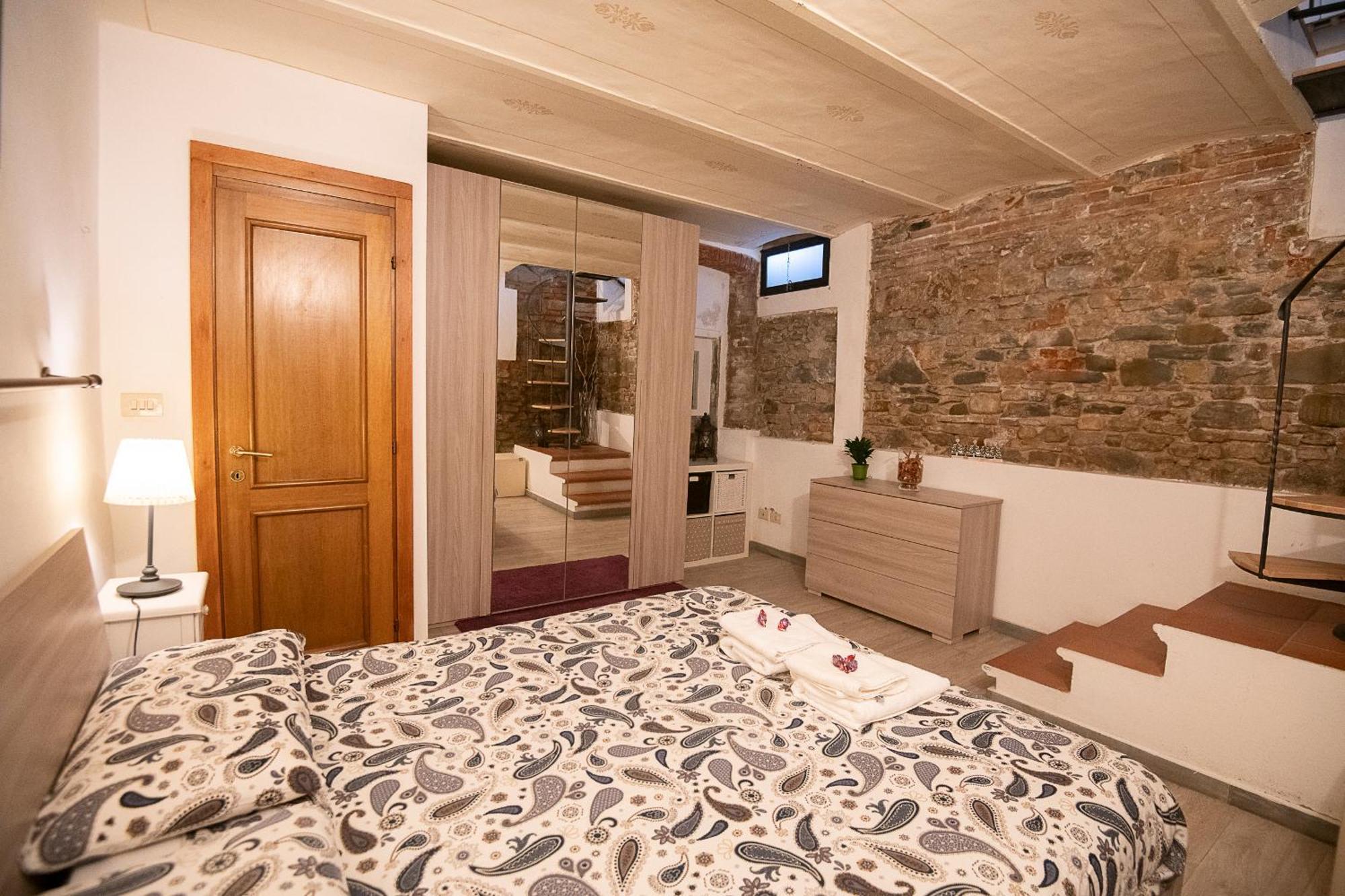 Relaxing Place In Oltrarno Florence Luaran gambar